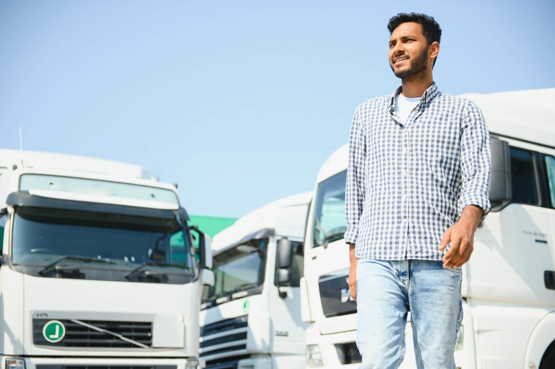 Truck Leasing vs Buying Costs